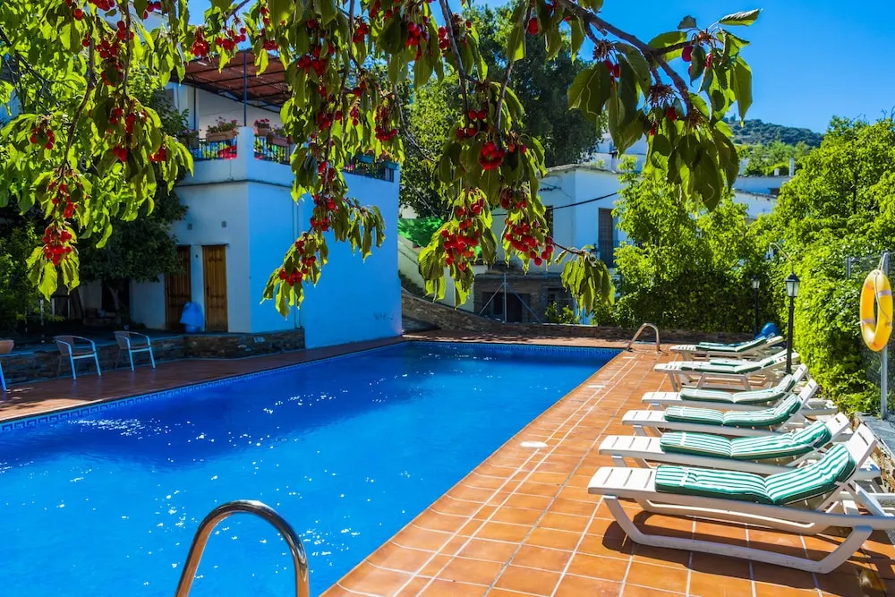 Apartamentos Rurales Poqueira