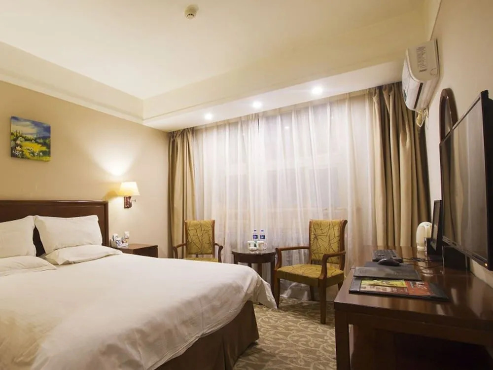 GreenTree Inn Puyang Oil-field Headquarters Hotel