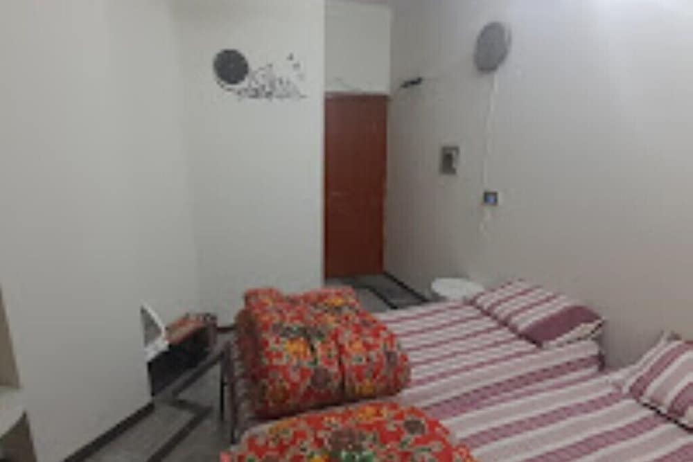 MM Royal Suites Guest House