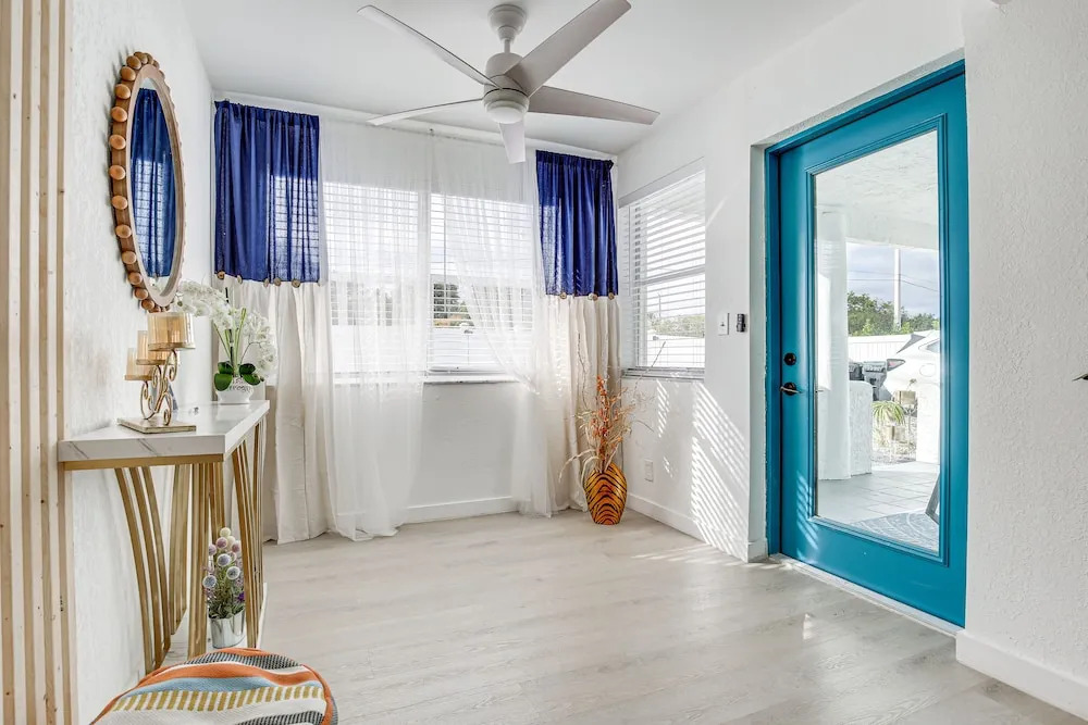 Fort Lauderdale Duplex ~ 6 Mi to Los Olas Beach!
