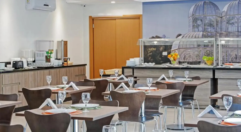 Slim Hotel Curitiba Av das Torres