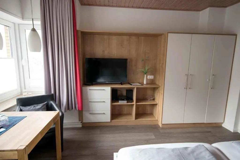 Ferienwohnung-1-im-Haus-Seeluft-Duhnen-Strandnah-und-mit-Meerblick