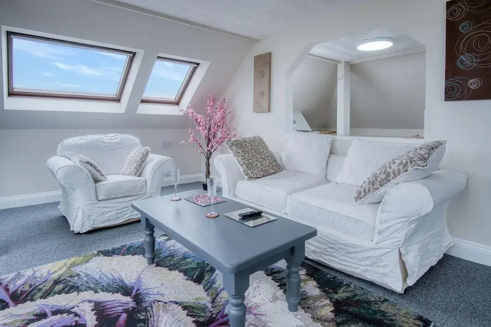 The Penthouse - 1 Bedroom Penthouse - Milford Haven