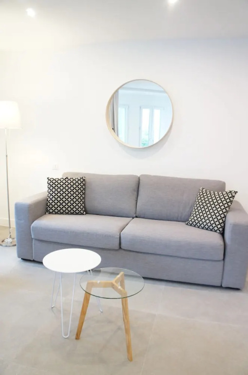 Republique 101 Apartment