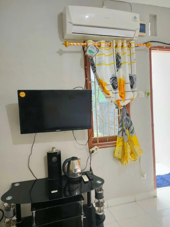 Express O 91277 Atiq Homestay Syariah