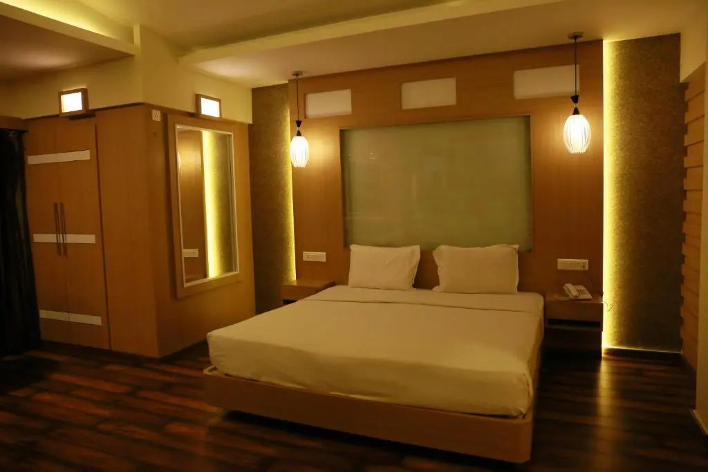 Emarald Resort