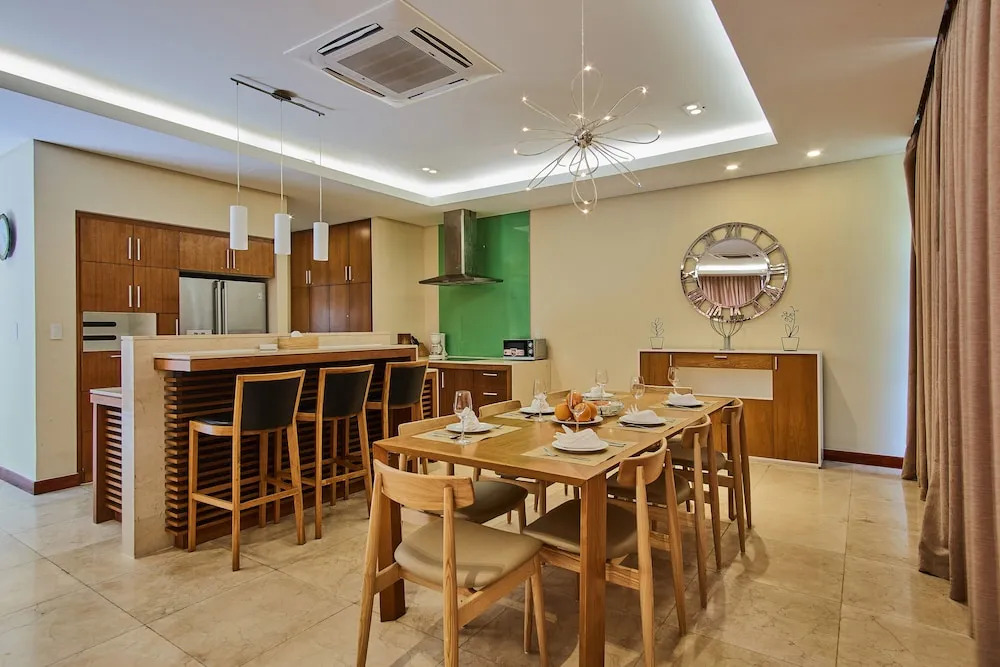 The Ocean Villa Đà Nẵng