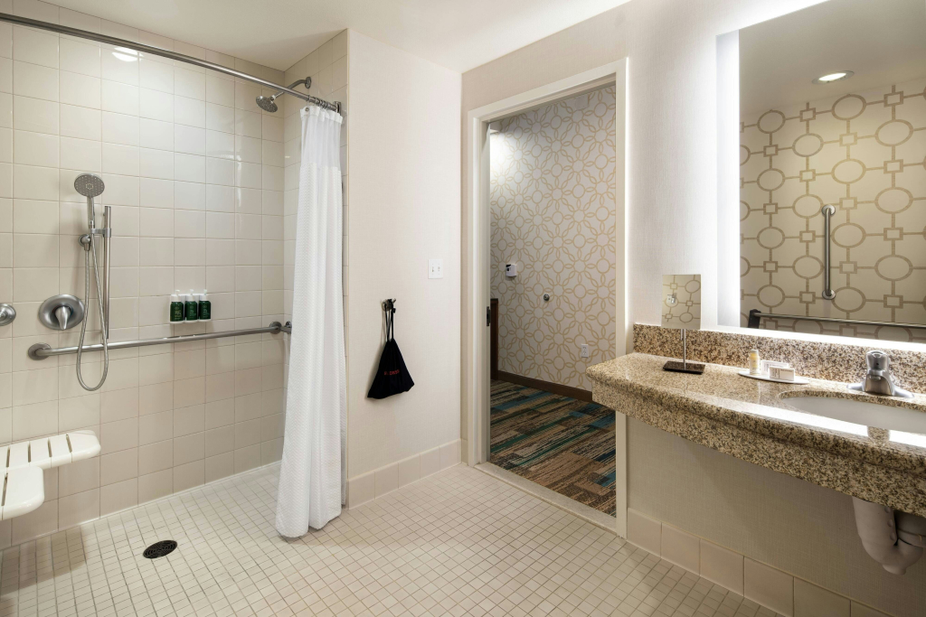 Courtyard by Marriott Santa Barbara Goleta