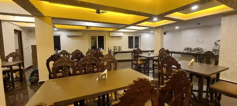 Nazri Hotel