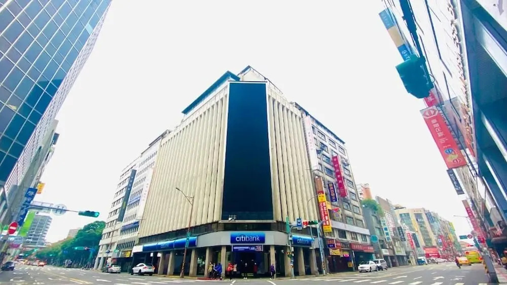 Artinn藝築文旅-台北站前館