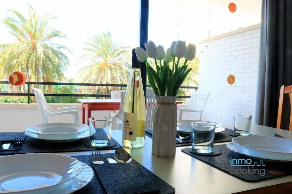 inmoBooking Cannes, con vistas a la piscina