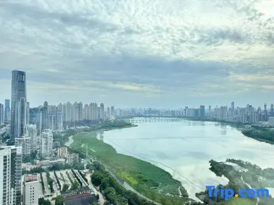 Xiaohuajia Homestay (Wuhan Zhongbei Road Chuhehan Street)