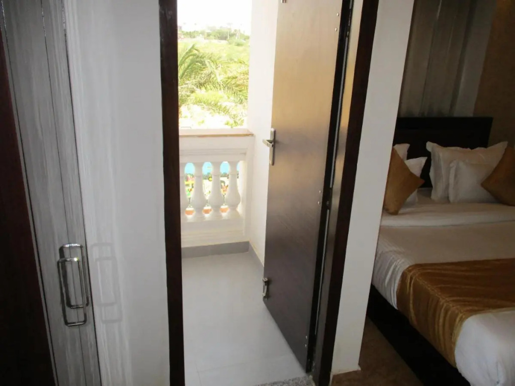 Hotel O Grand Lotus Inn