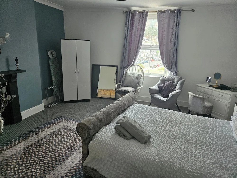 Seaview 2 Double bed Apartment 2nd Floor