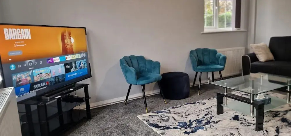 Summerville Manor Luxury Residency With Drive