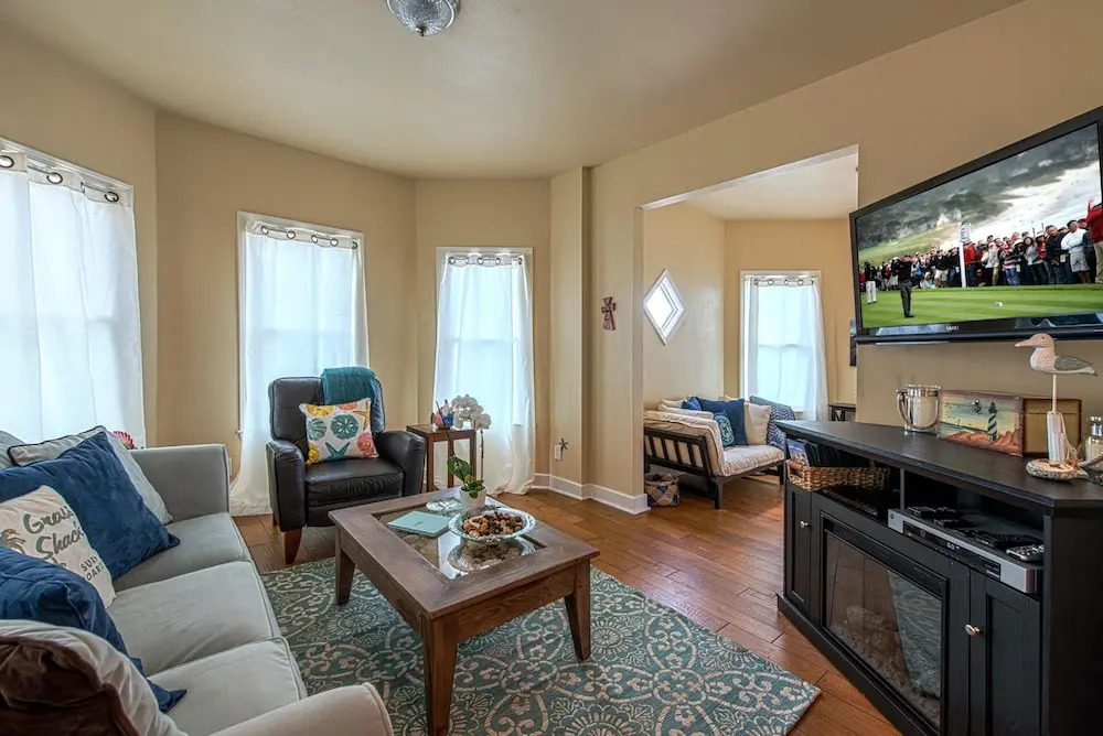 3729 Ocean Park Sanctuary