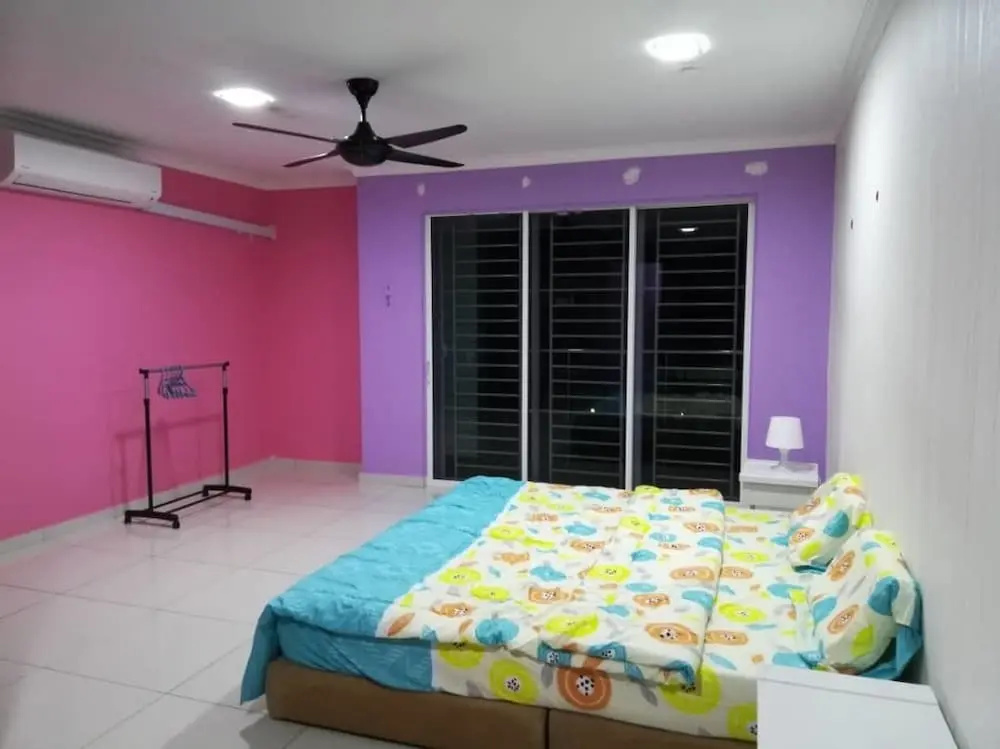 Kepong Spacious Vacation House