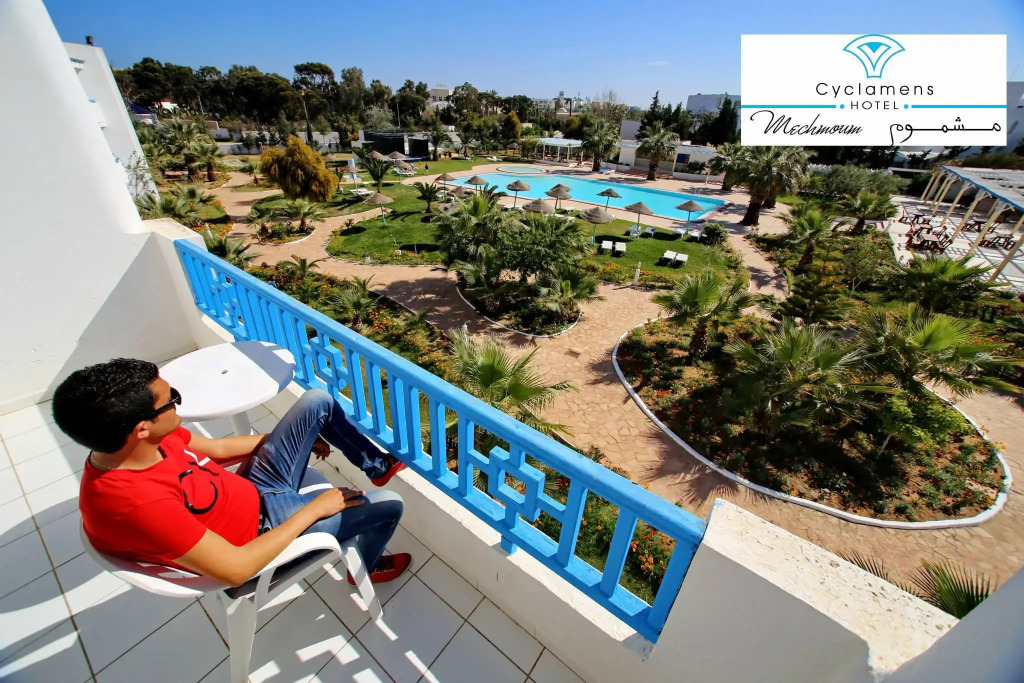 Cyclamens Hotel Mechmoum