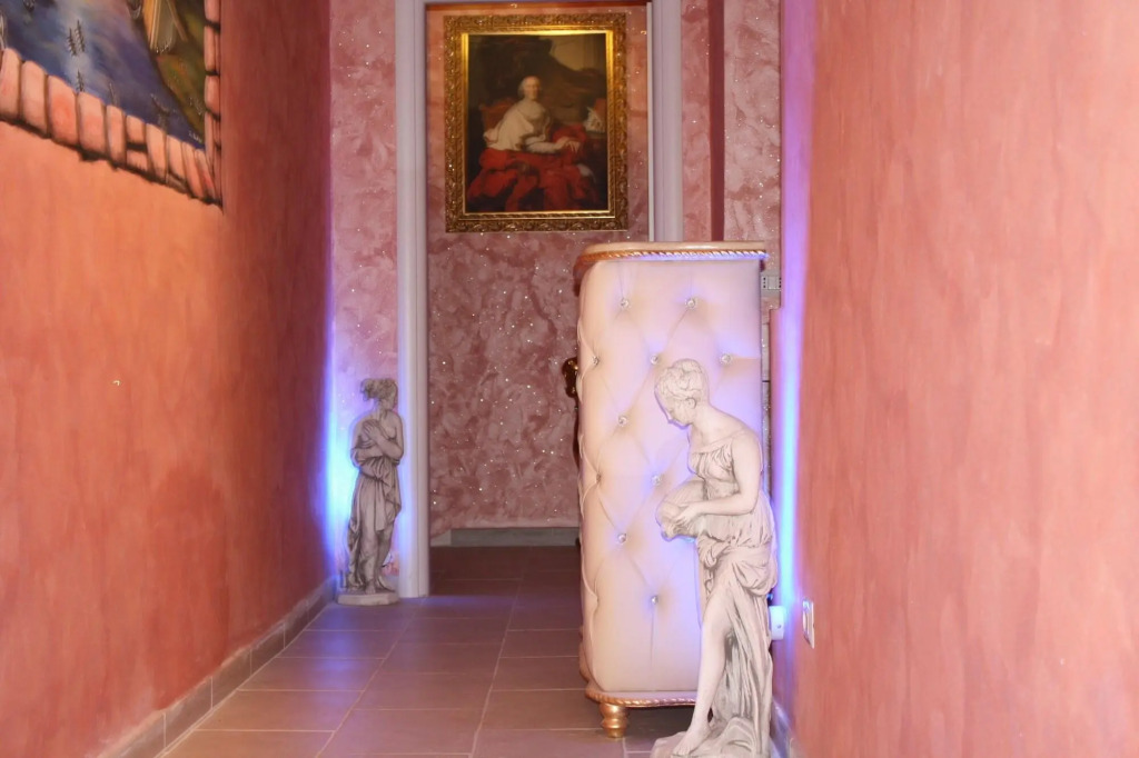 Popes Suites