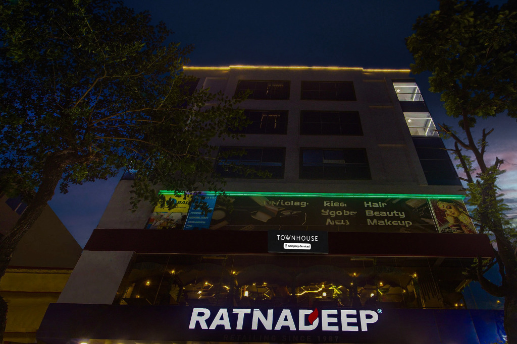 Super Townhouse SR Nagar Near RCC Premier