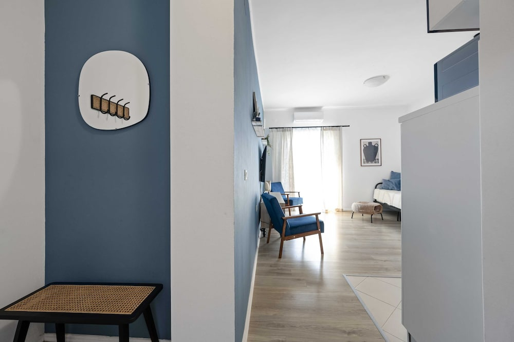Regina Apartments