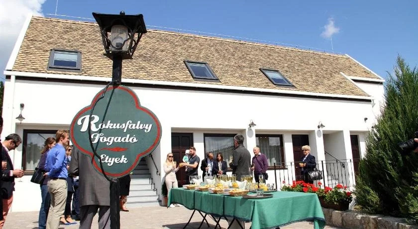 Rókusfalvy Borhotel és Fogadó