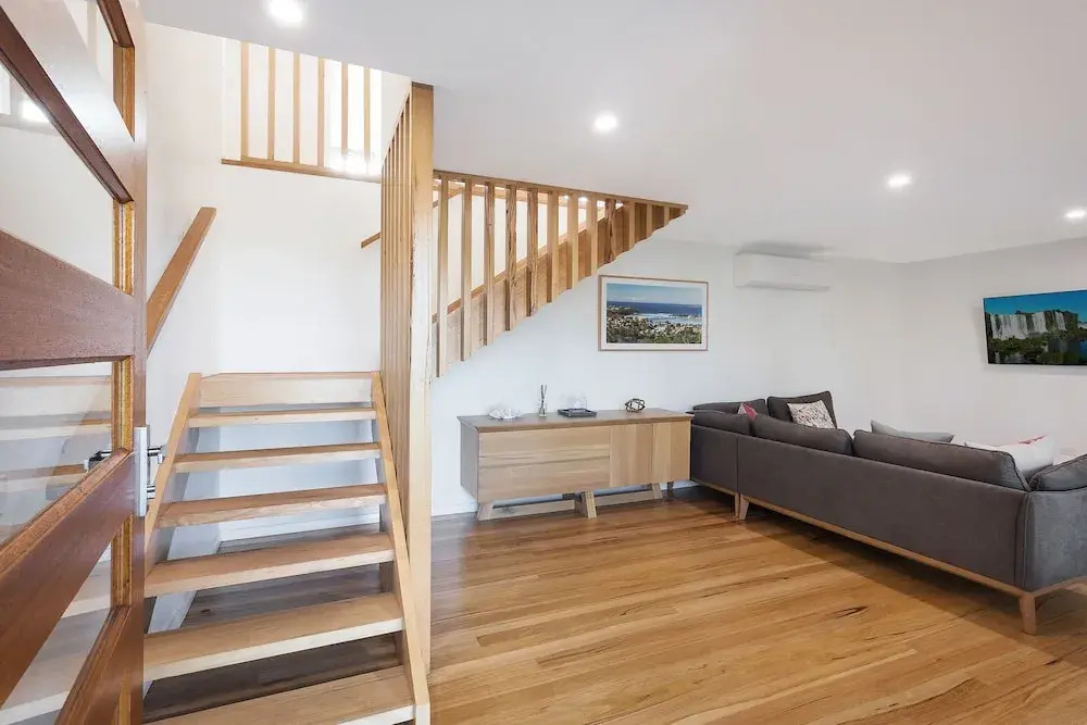ADS on Collins - 4 bedroom and Pet Friendly