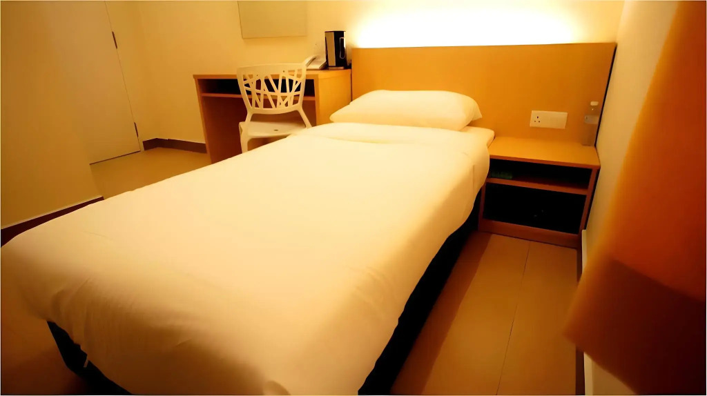 Merlin Hotel