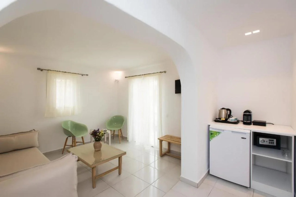 Hotel Charissi
