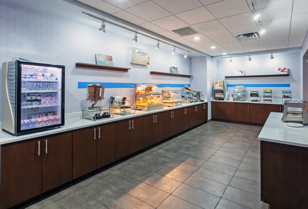 Holiday Inn Express & Suites - Coffeyville by IHG