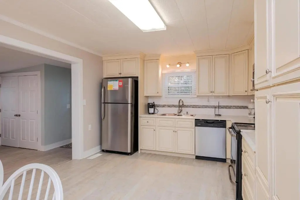 Bills Place by Oak Island Accommodations