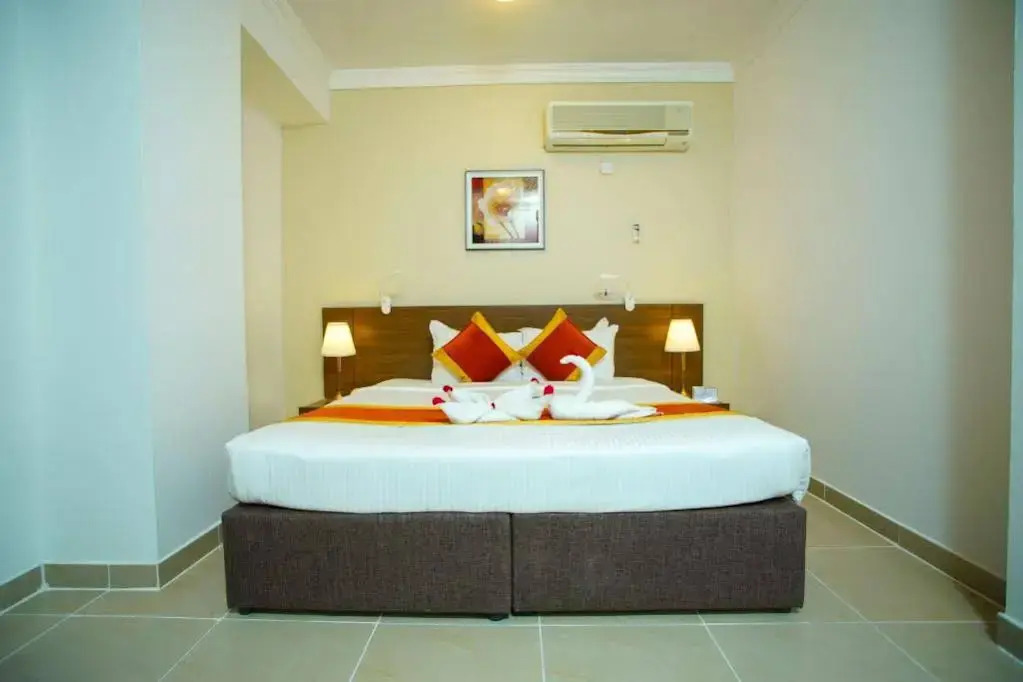 La Villa Suites Hotel