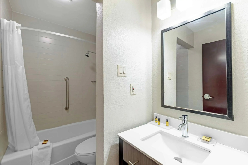 Best Western Plus Austin Central