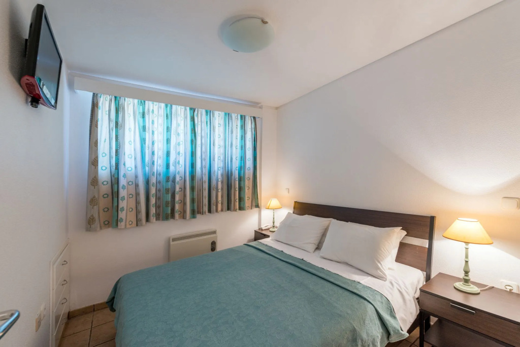 Villas In Sounio