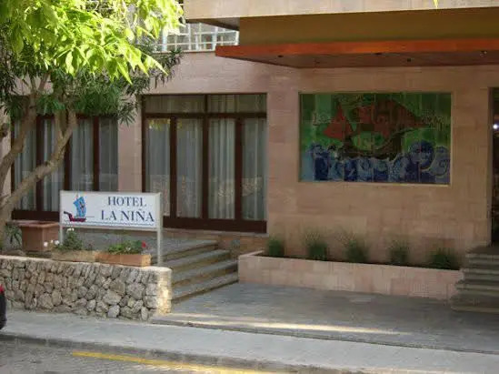 Hotel La Niña