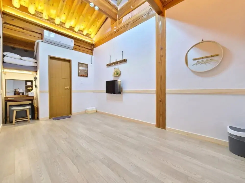 Nadul Hanok