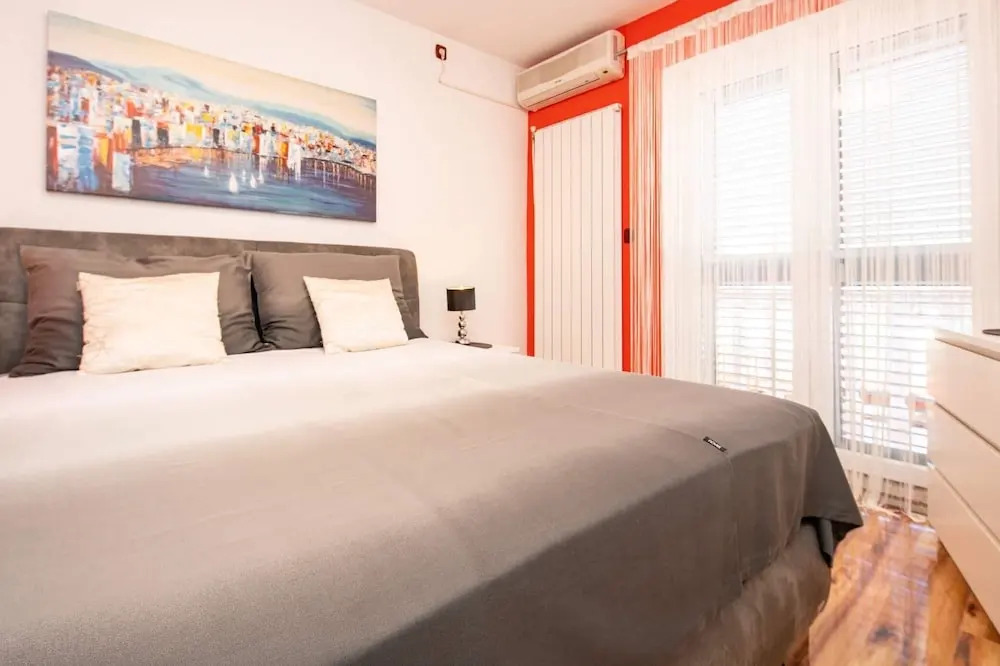 4 Great Villa Ancora For 12 Guests