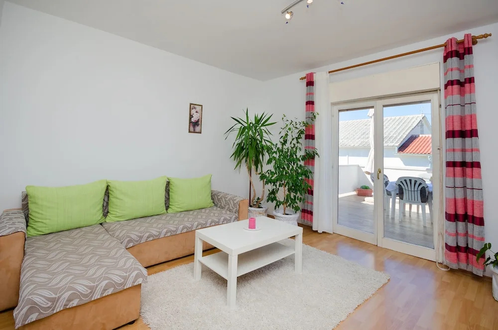 Apartment Milja
