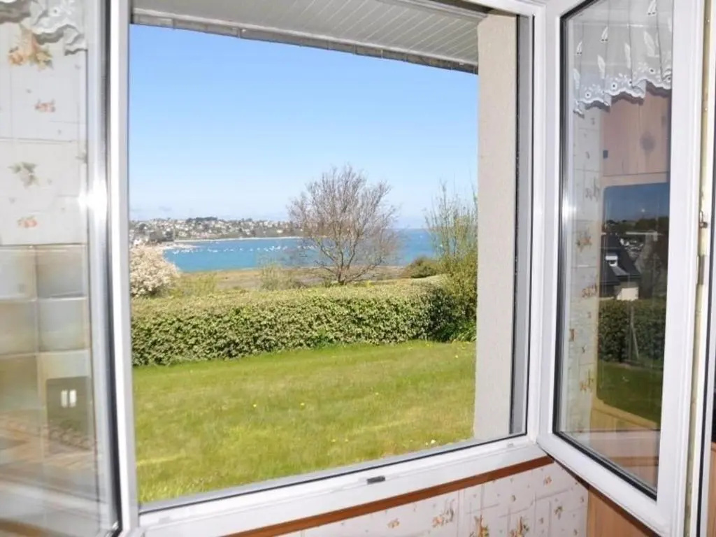Maison avec jardin clos à louer à Louannec, à proximité de la mer - FR-1-368-65