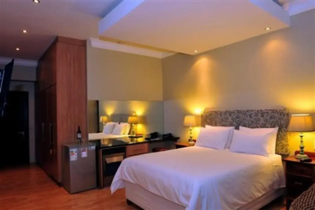 Marine 5 Boutique Hotel