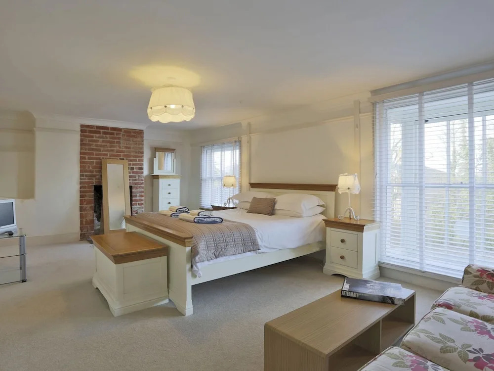 Stylish Holiday Home in Snape With Garden