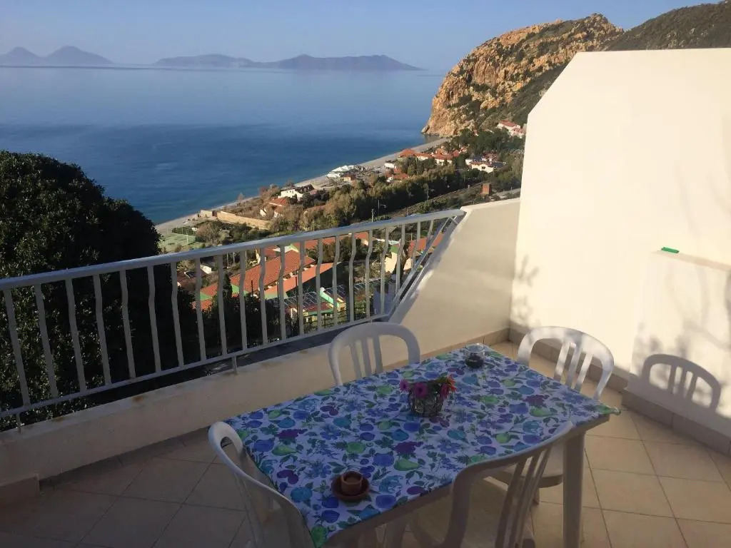 Studio in Calava, With Furnished Balcony and Wifi - 800 m From the Bea