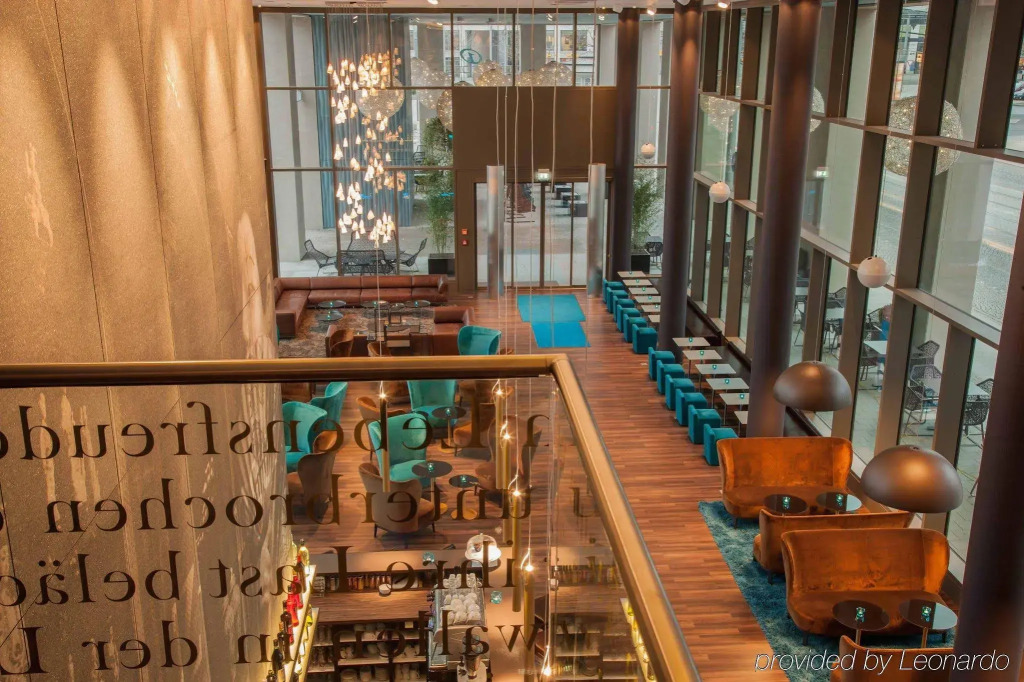 Motel One Dresden am Zwinger