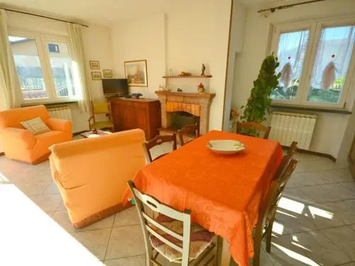 Luxurious Holiday Home in Montignoso with Garden