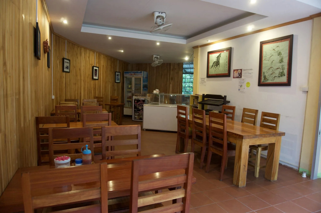 IQ Inn