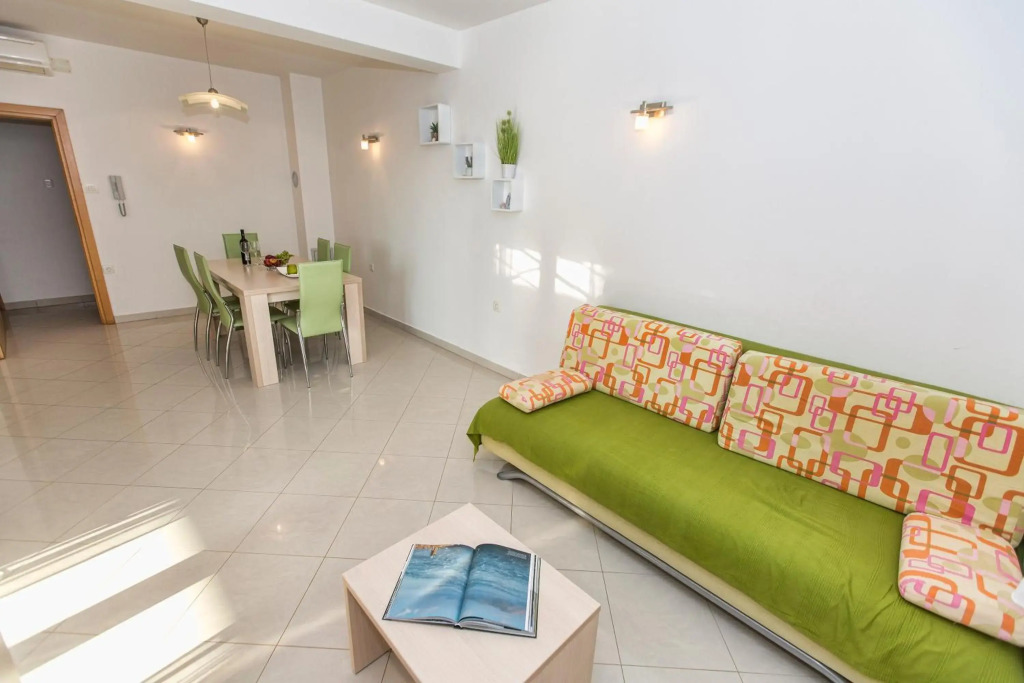 Apartments Villa Dina