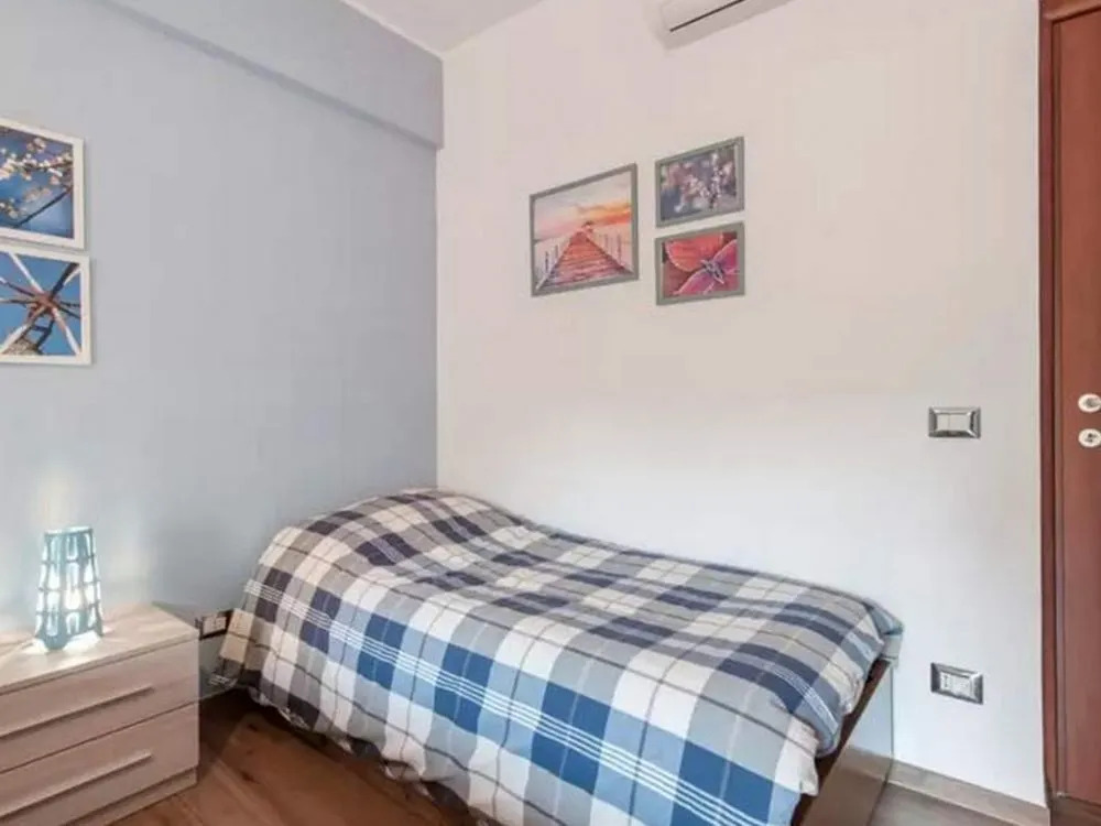 Lorenzo Home