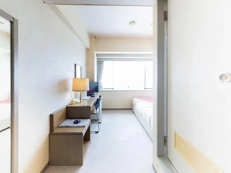 648 Hotel Drake