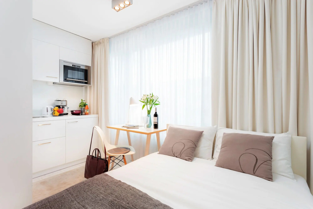 VISIONAPARTMENTS Zug - self check-in