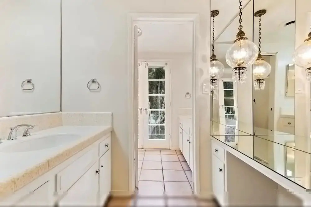 Pacific Dreams at Woodland Hills Distinguished 8 Br 6 5 BA Residence With Pool and Spa Sleeps 16